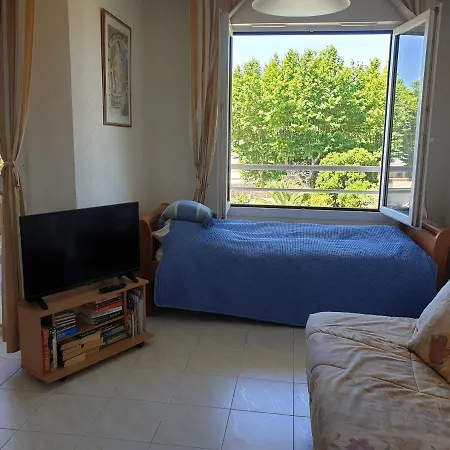 Port 100m Des Plages 4 Person Fréjus